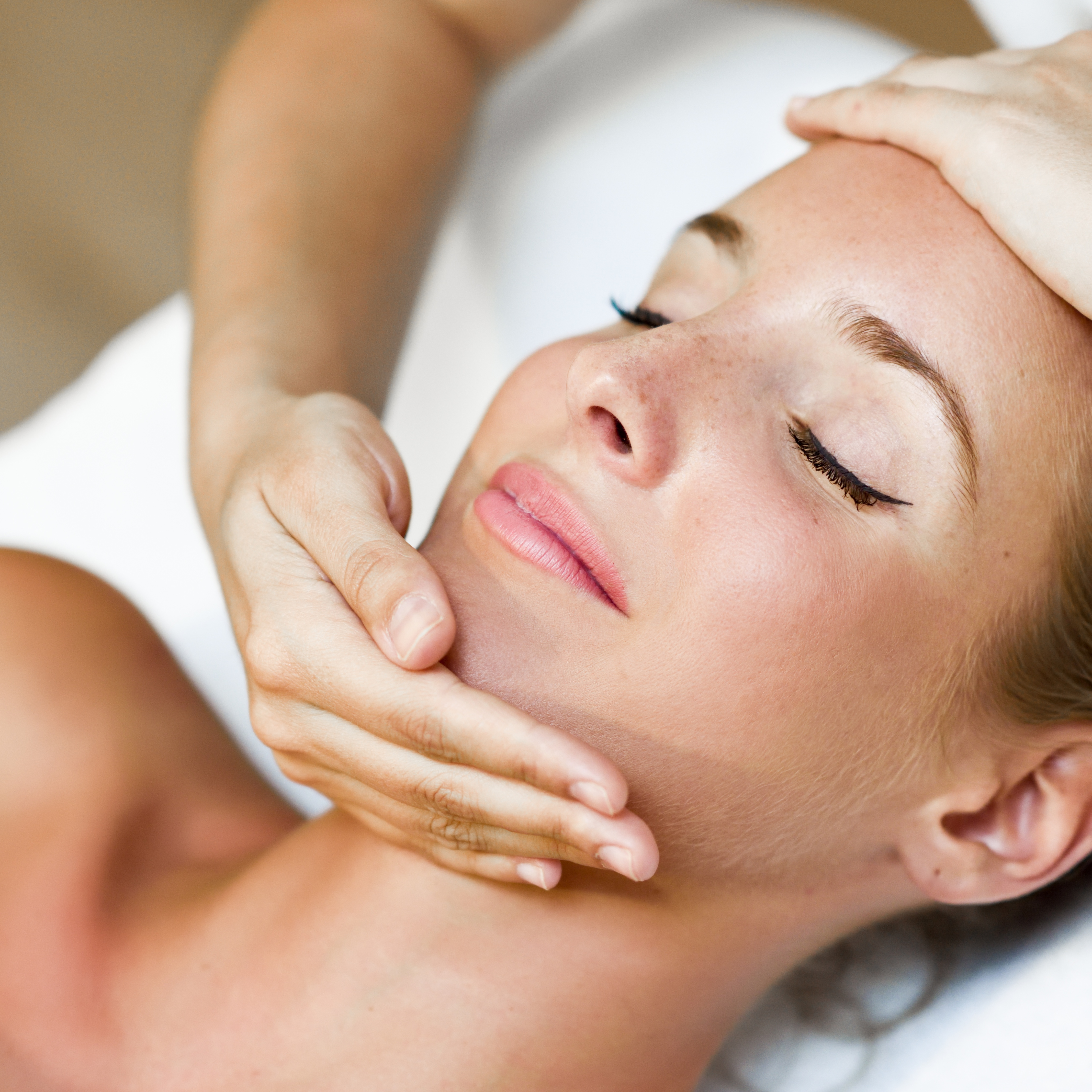 European Facial & Scalp Massage