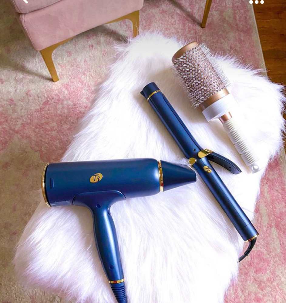 Shampoo + Blowdry + Iron Work
