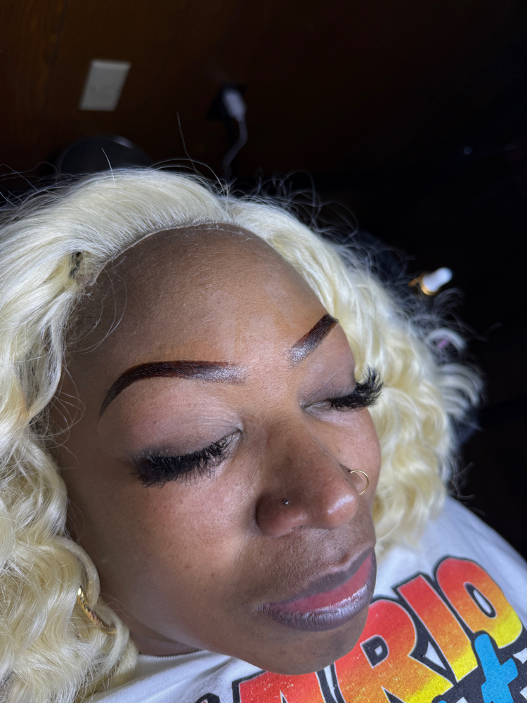 Hybrid Lash Extention &Tint Combo
