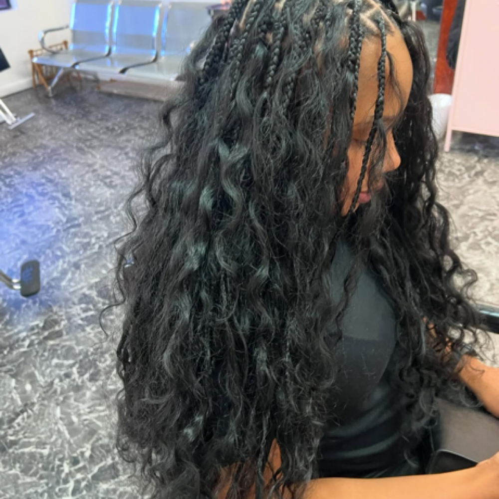 BOHO KNOTLESS / TWISTED SQUEALS at SmylezNStylez in Woodbridge, VA