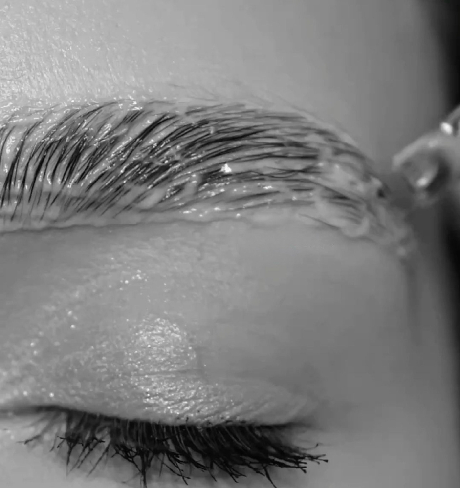 Eyebrow Lamination & Tint