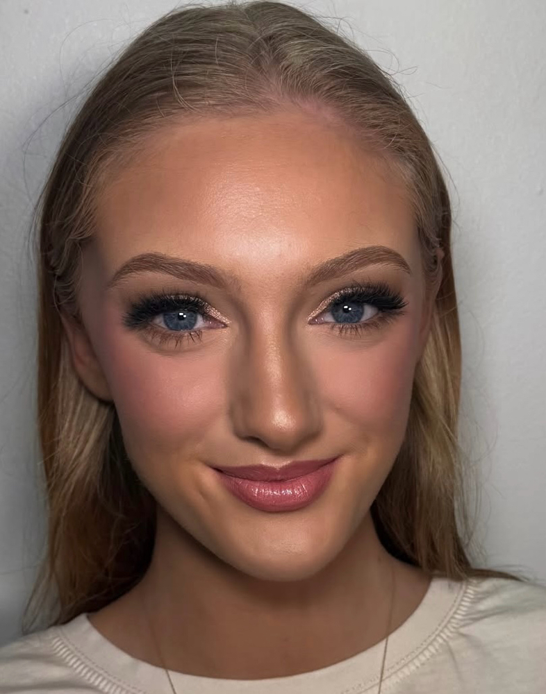 Signature Soft Glam *Most Popular* at V Beauté Artistry in Omaha, NE