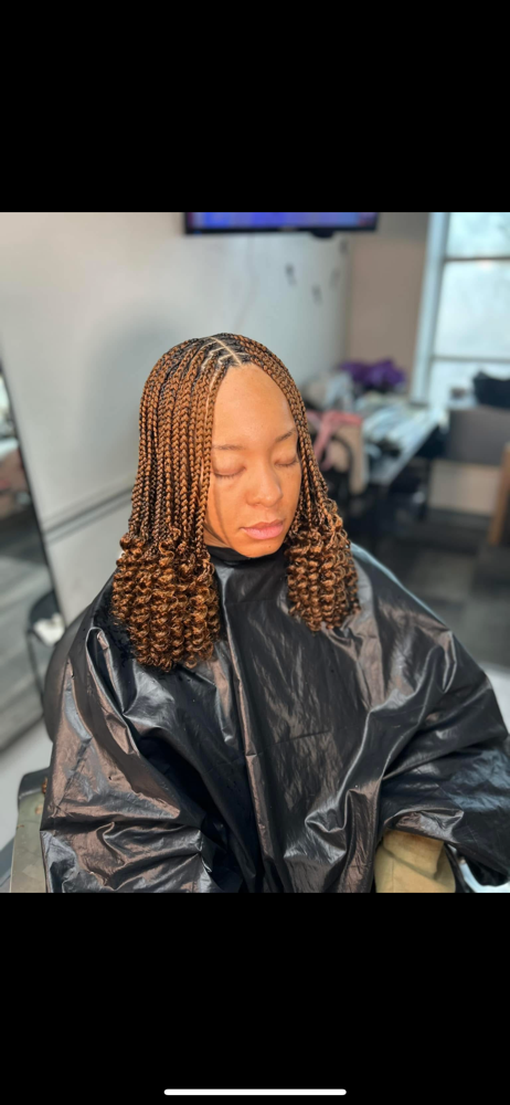 Shoulder Length Knotless at Lady Loc Up in Peoria, IL