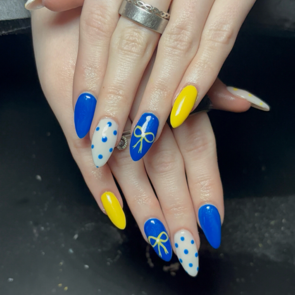 Acrylic Medium Full Set at Kerry Did That in Manchester, NH