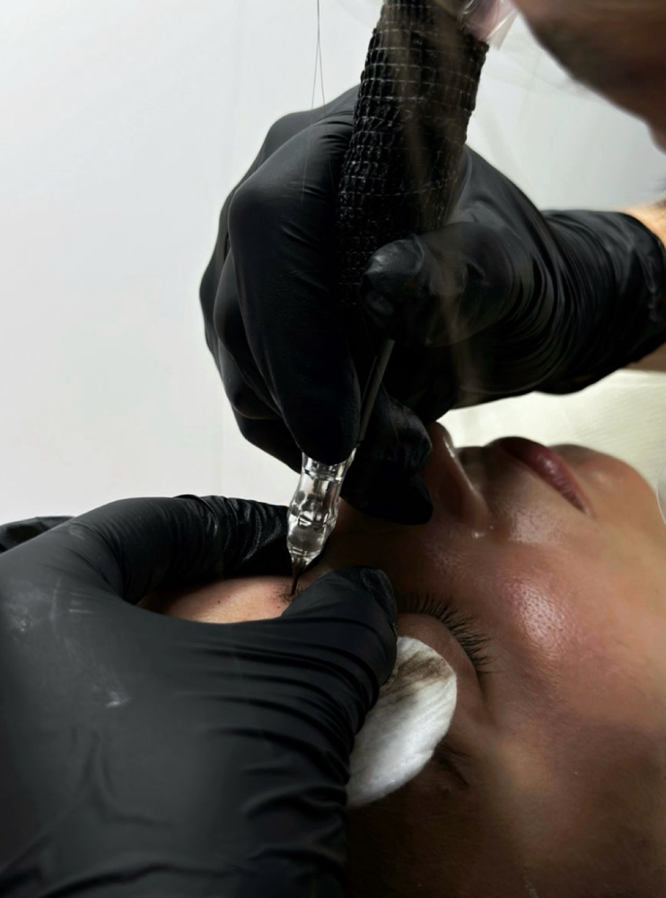 microblading/combination brow