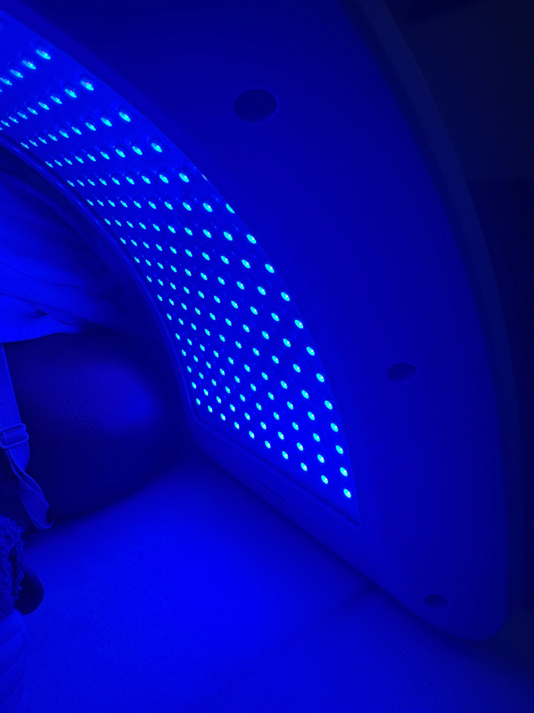 LED light therapy at 5STARDOLLZ AESTHETICS in Wichita, KS