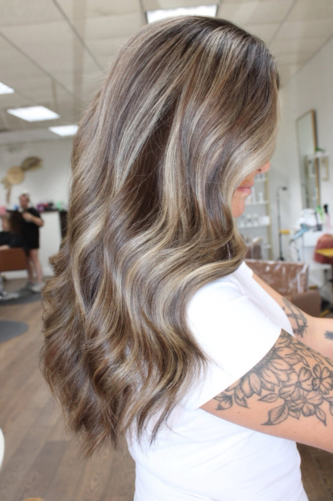 Dimensional Blonding at Erin Jordan in Mount Vernon, AL