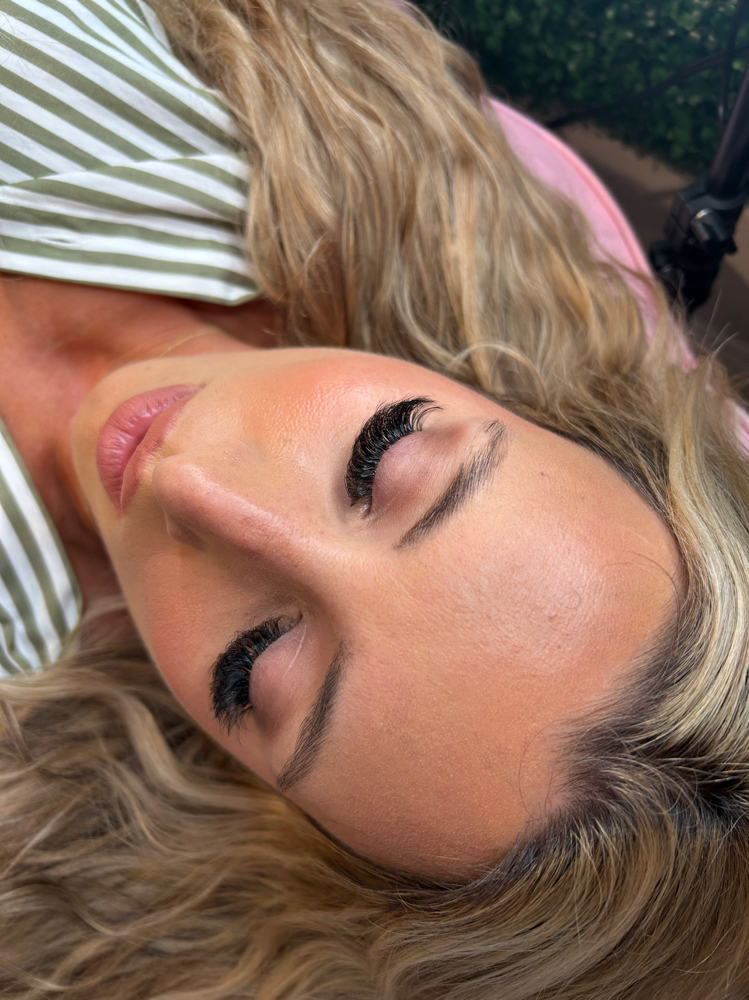Summer Sale Full Set Lashes!