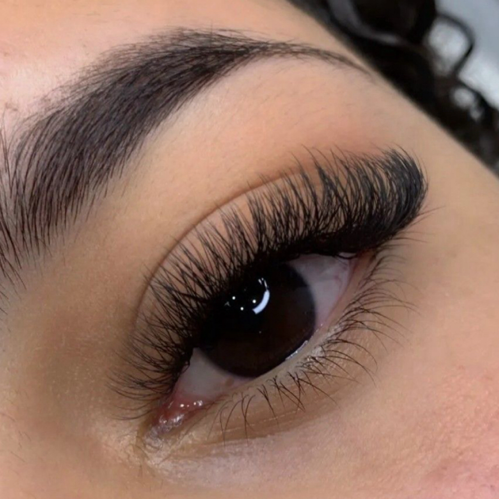Hybrid Lash Extensions at Belleza Naturalé Aesthetics in Milwaukee, WI