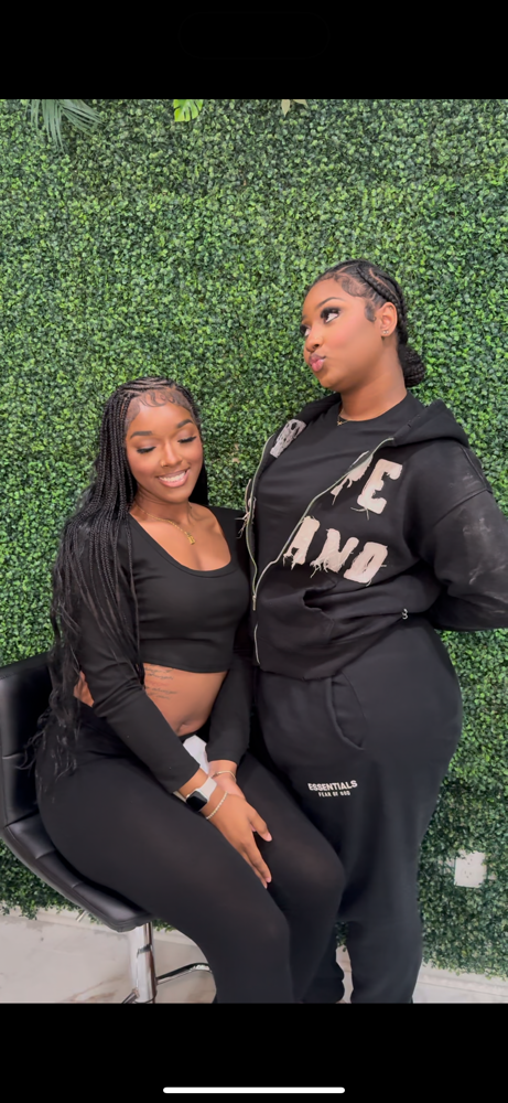 Book With a Bestie🎀