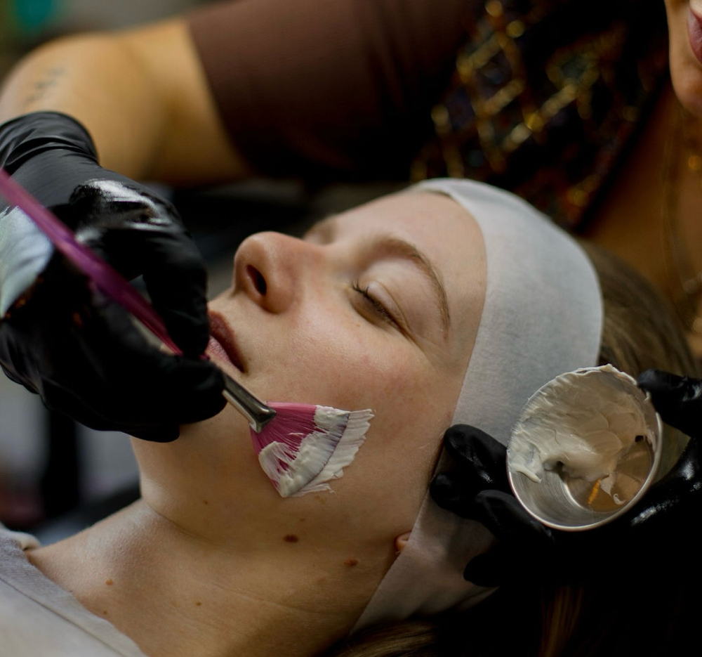 Dermaplane Facial