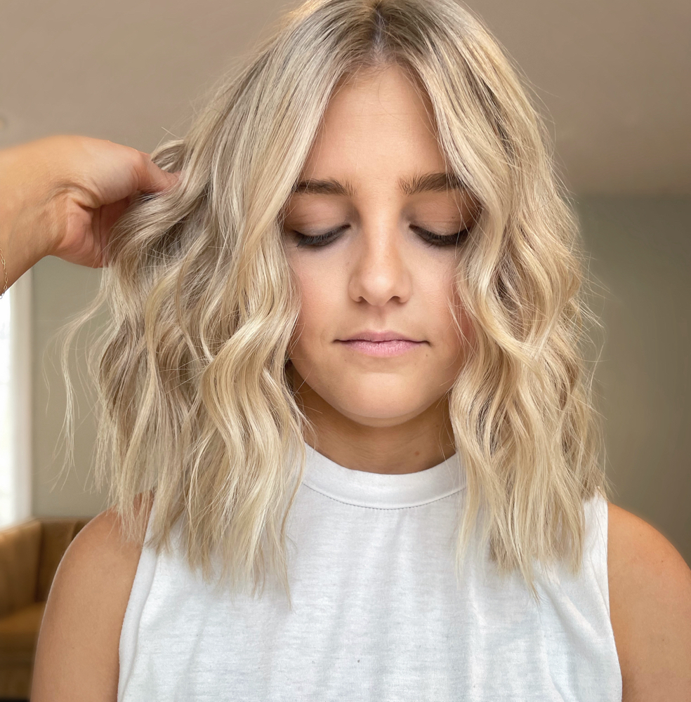 Shampoo, Haircut, & Style