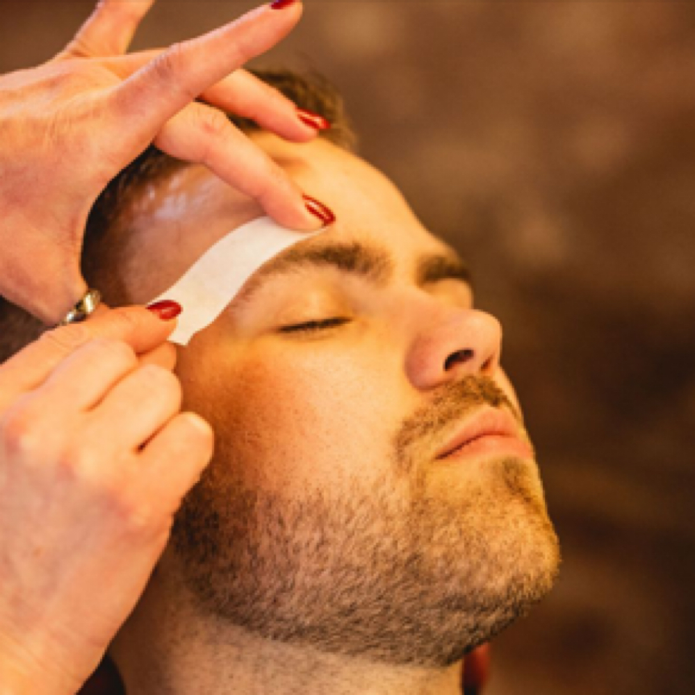Men’s Eyebrow Wax at Obsidian Salon and Tattoo in Lenoir City, TN
