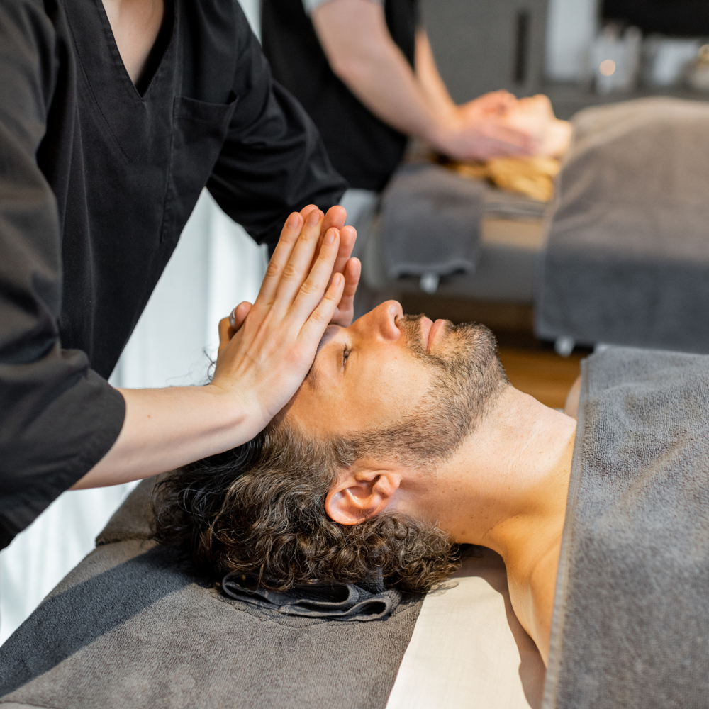 Travel Facial & Massage