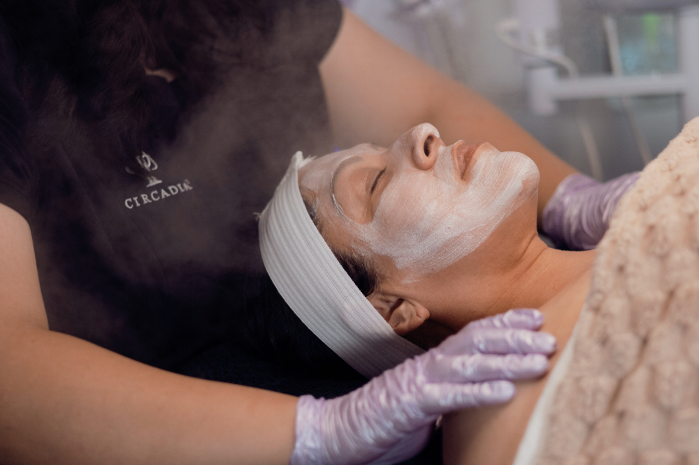 Luxe Lift + Dermaplane Combo