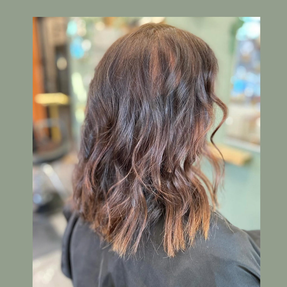 1 Row Extension Touch Up at Vivid Beauty in Westminster, MD