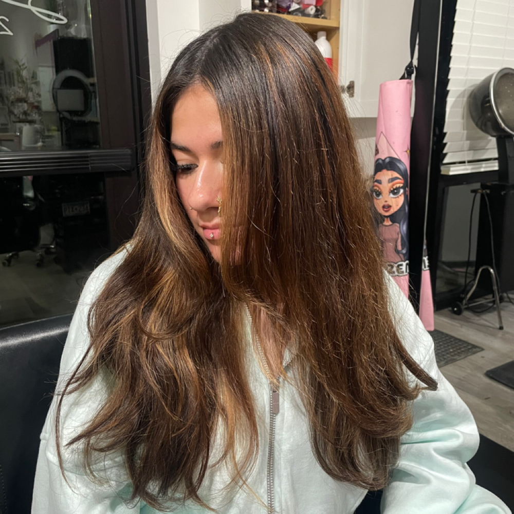 Color Remover Service at SnoozeMua in West Saint Paul, MN