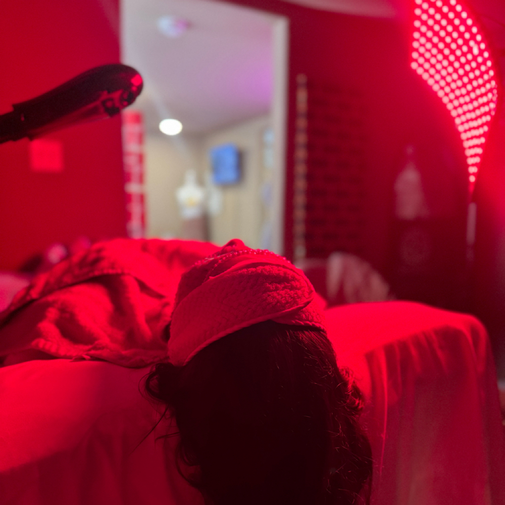 Red Light Therapy at KD’s Beauty Lounge in ODonnell, TX