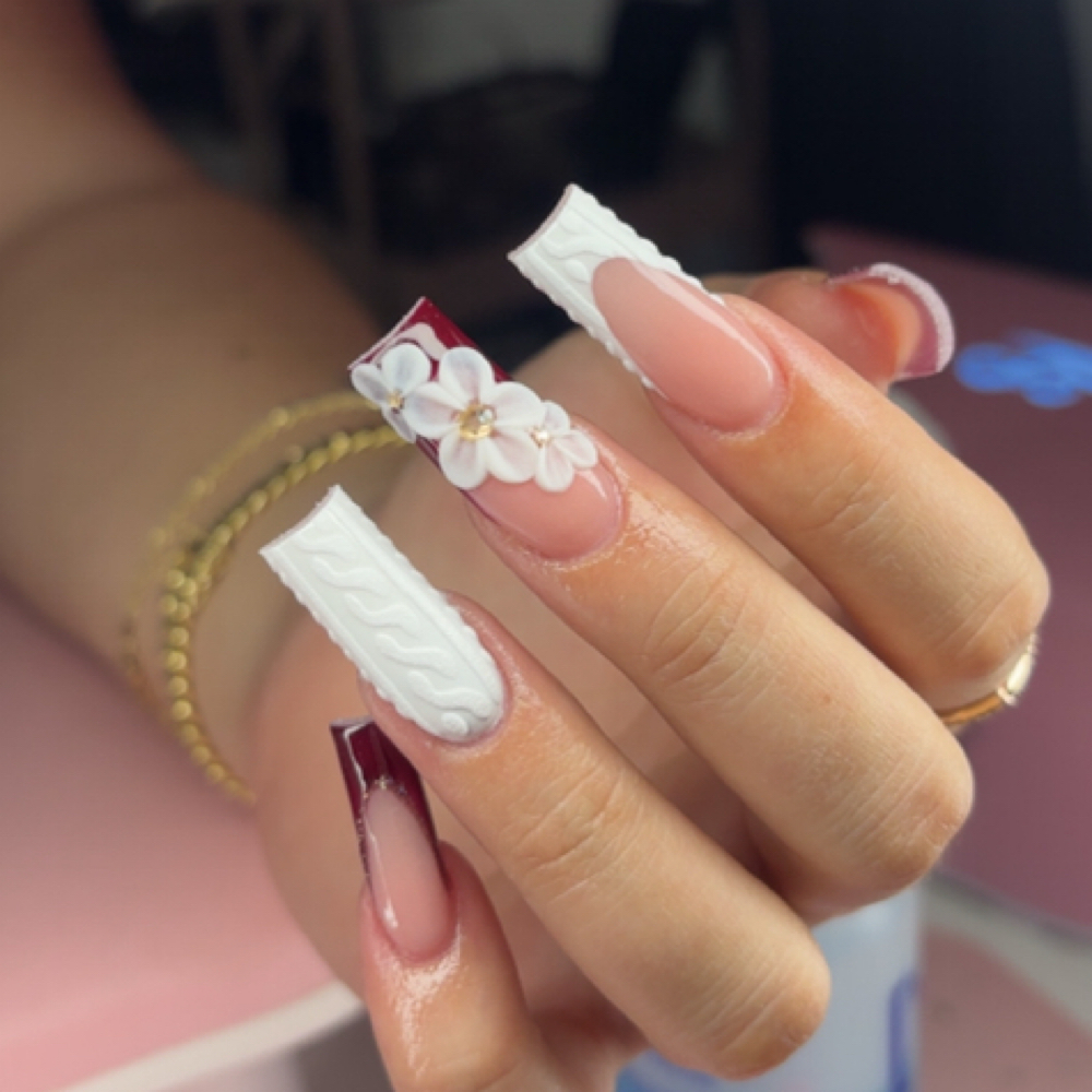 Medium Acrylic Full Set at Nailsxalma LLC in Dade City, FL
