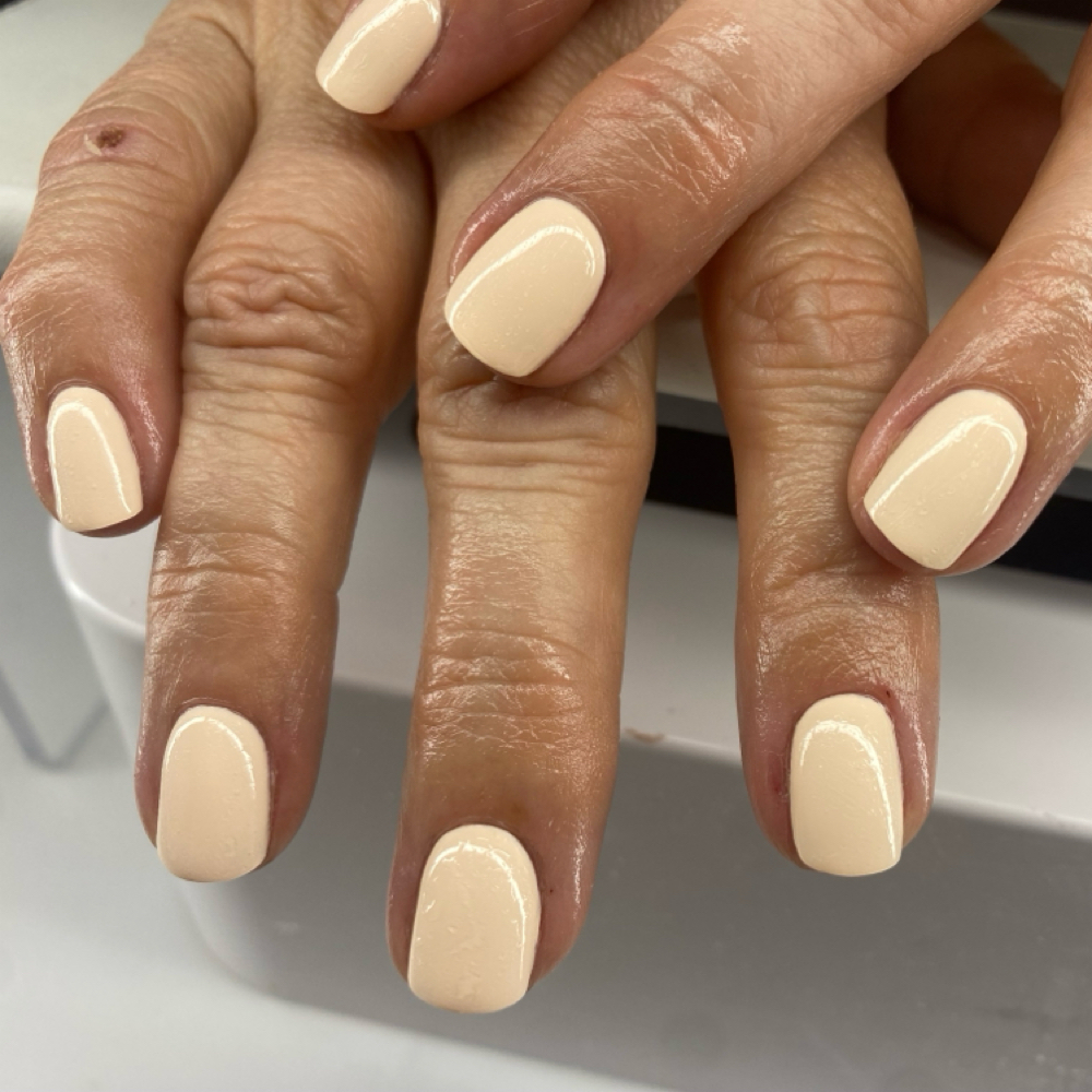 Lacquer Manicure at The Suites in Lawrenceburg, IN