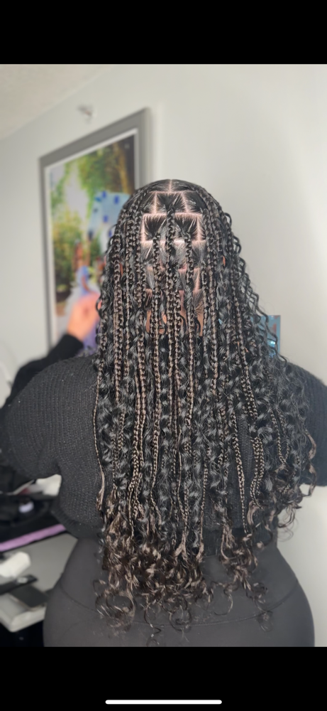 Medium Knotless
