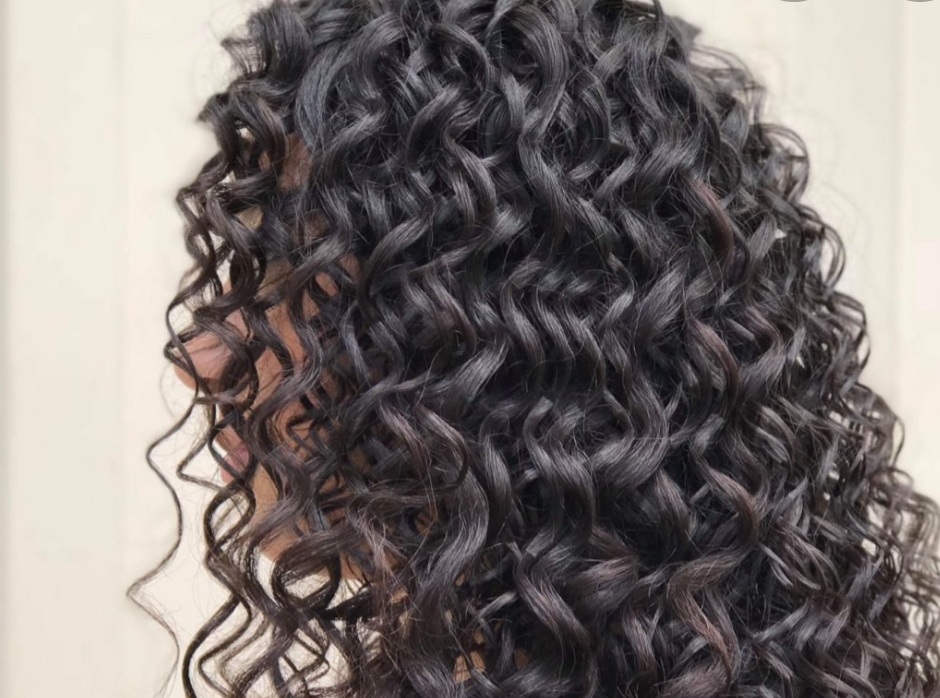 Body With CURLS