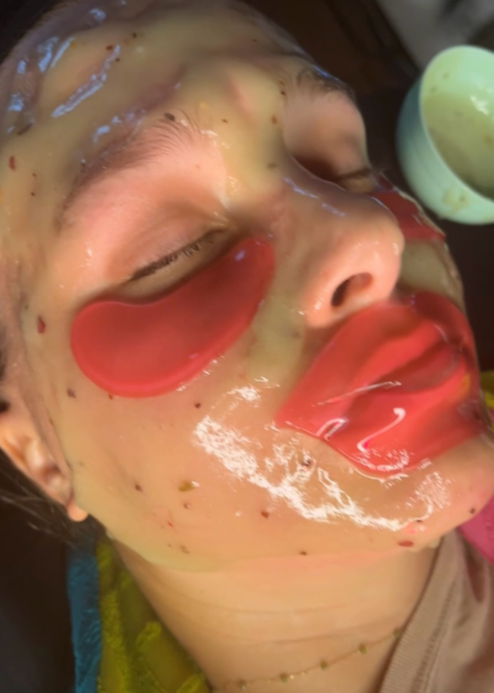 Pamper Me Lux Facial