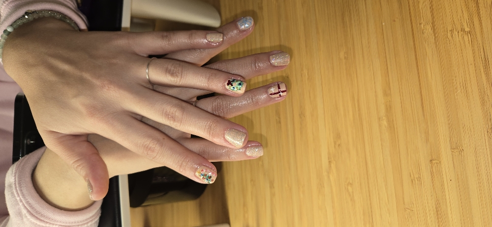 Manicure With Choice Of Paint