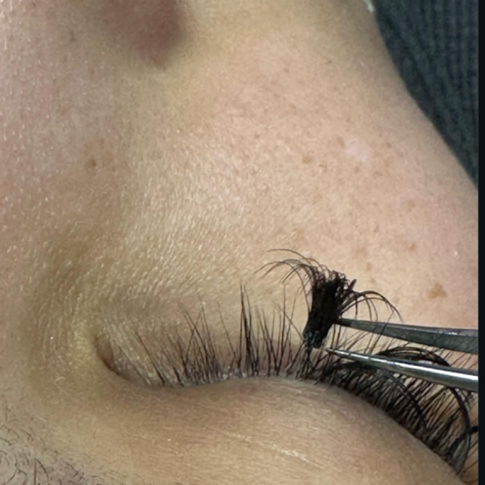 LASH REMOVAL at The Lash & Beauty Lounge LLC in Pearland, TX