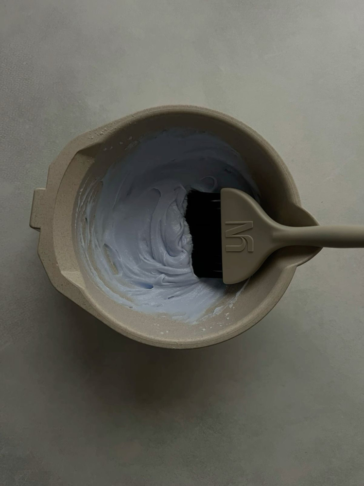 𝑬𝑿𝑻𝑹𝑨 𝑩𝑶𝑾𝑳𝑺