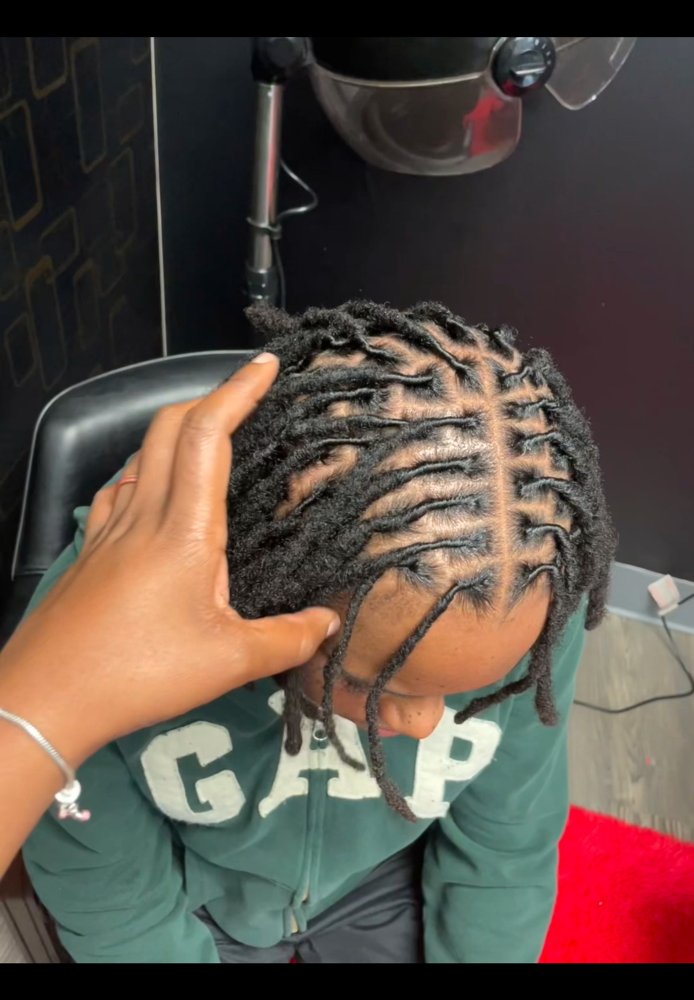 Wash And Retwist. (No Style) at StephStyles in Arlington, TX