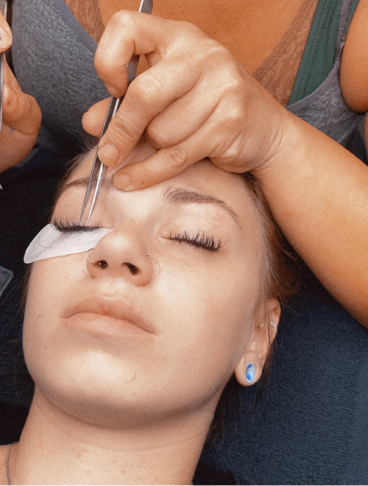 Full Set Classic Lash Extensions