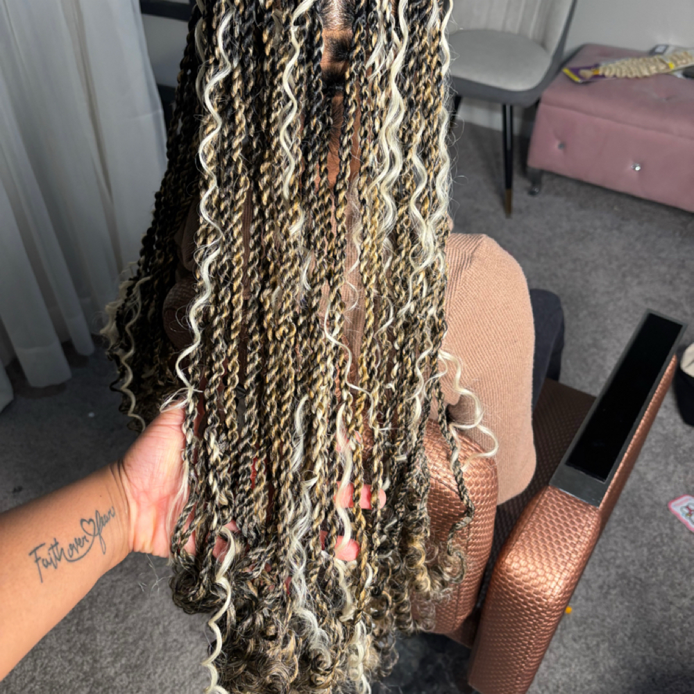 Island Twists at FAITHFULLY LOC’D in Chesapeake, VA