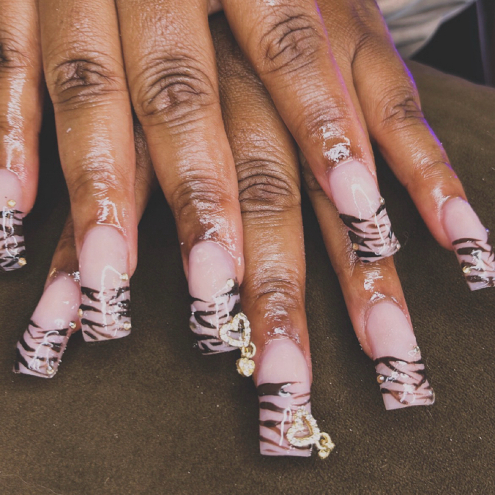 Long Nails With Design at Elias1stopshop in Houston, TX