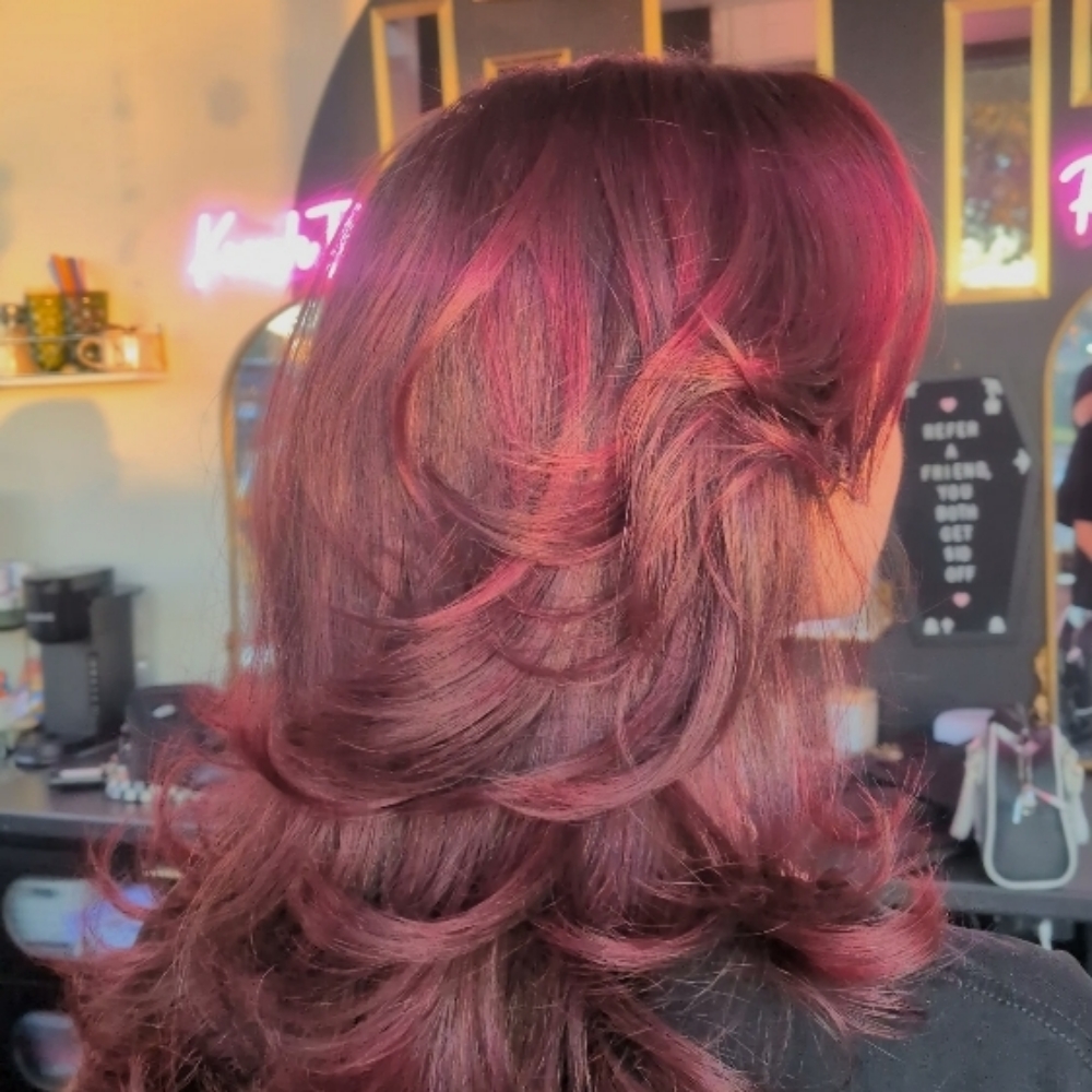 Women's Shampoo/Blow-Dry at Krush The Look in Austin, TX