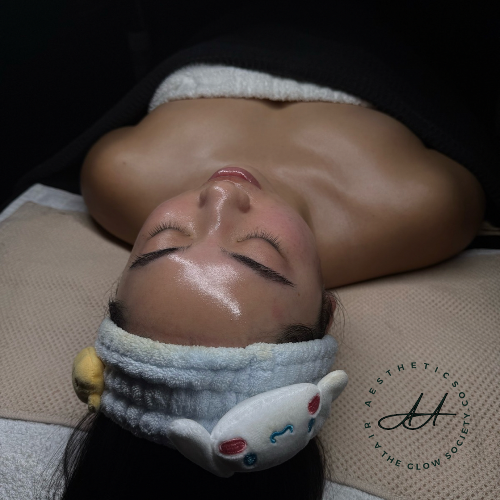 Fluffy Cloud Glow Facial