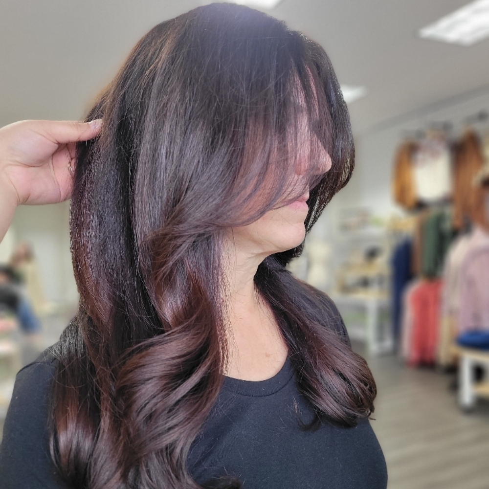 Womens Wet Haircut W/ Blowout at HAIR BY ANGELEAH in Silverdale, WA