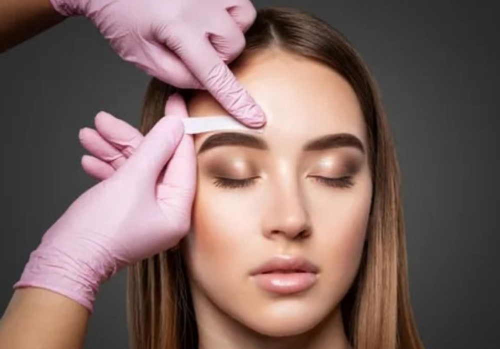 eyebrow wax