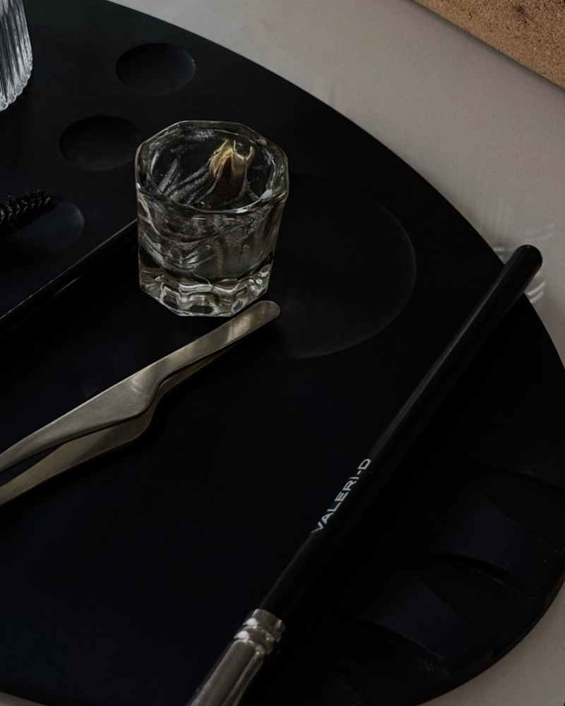 Signature Brow Tint & Lamination