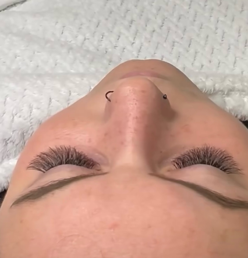 Eyelash Extension Light Volume Fill 3 Week