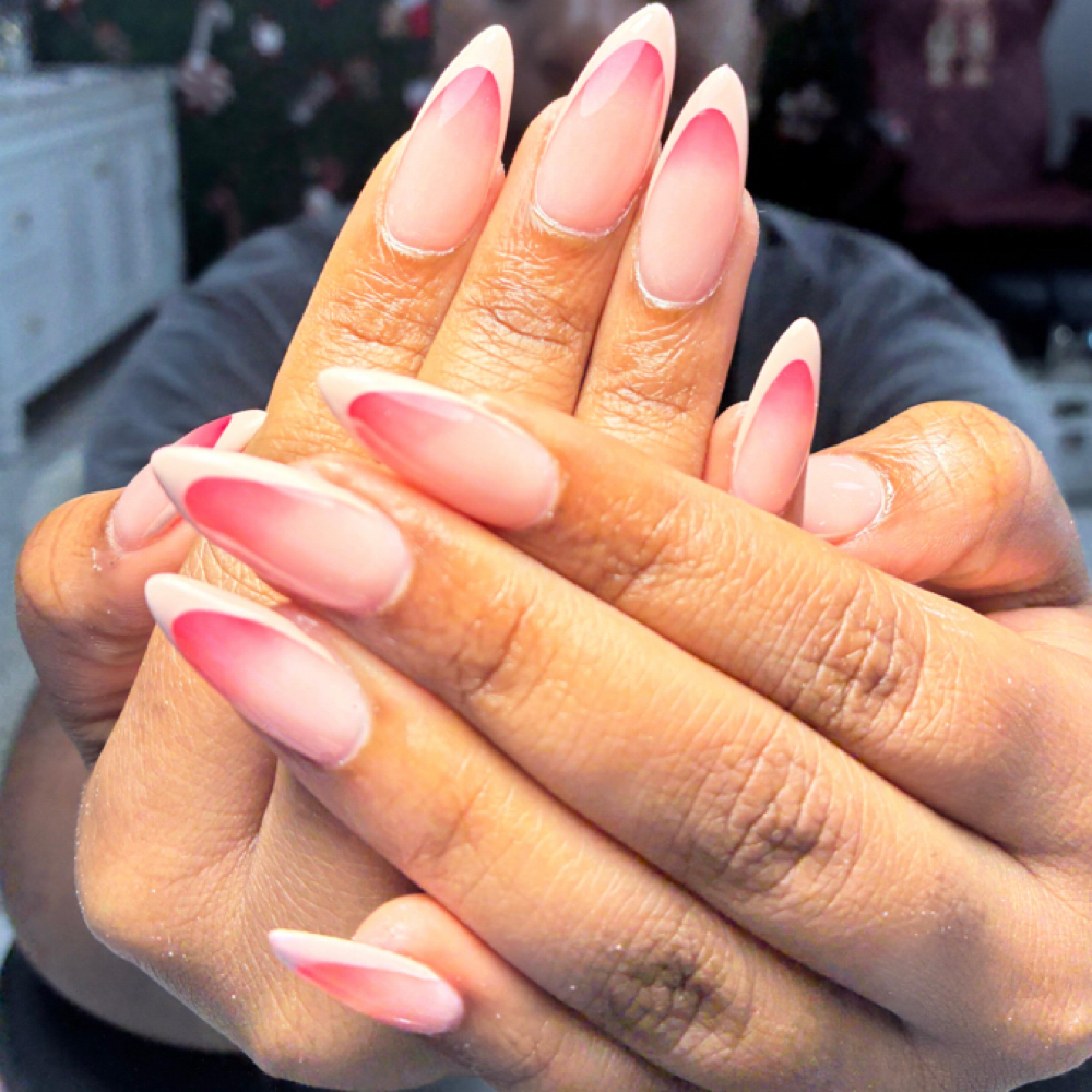 Airbrush at Starz Nail & spa in North Carolina, NC
