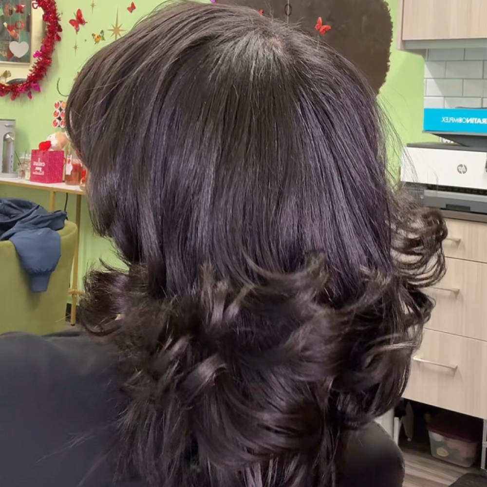 Smoothing Keratin Treatments at Vanni Stylez in Charlottesville, VA