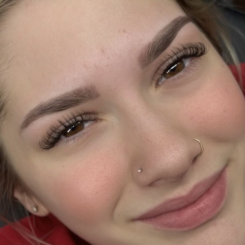Full Set Classic Eyelash Extensions