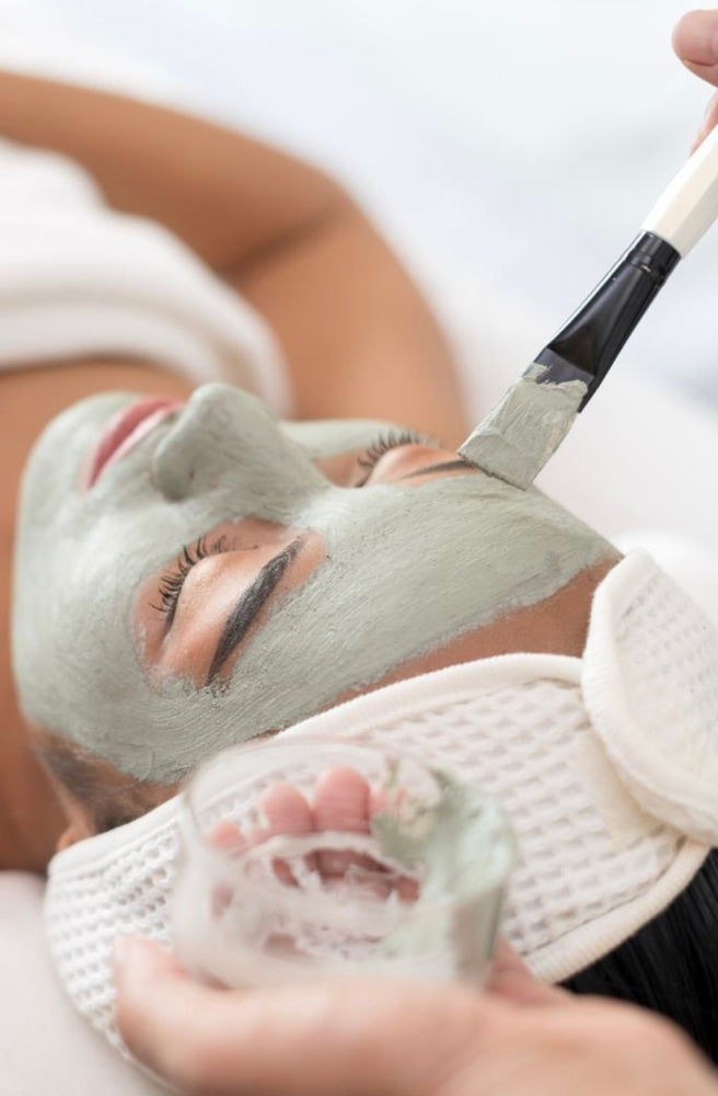 Breakout Cleaning & Clearing Facial
