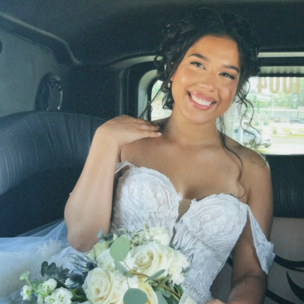 Professional Makeup at De Colores Beauty Bar in Chicago, IL