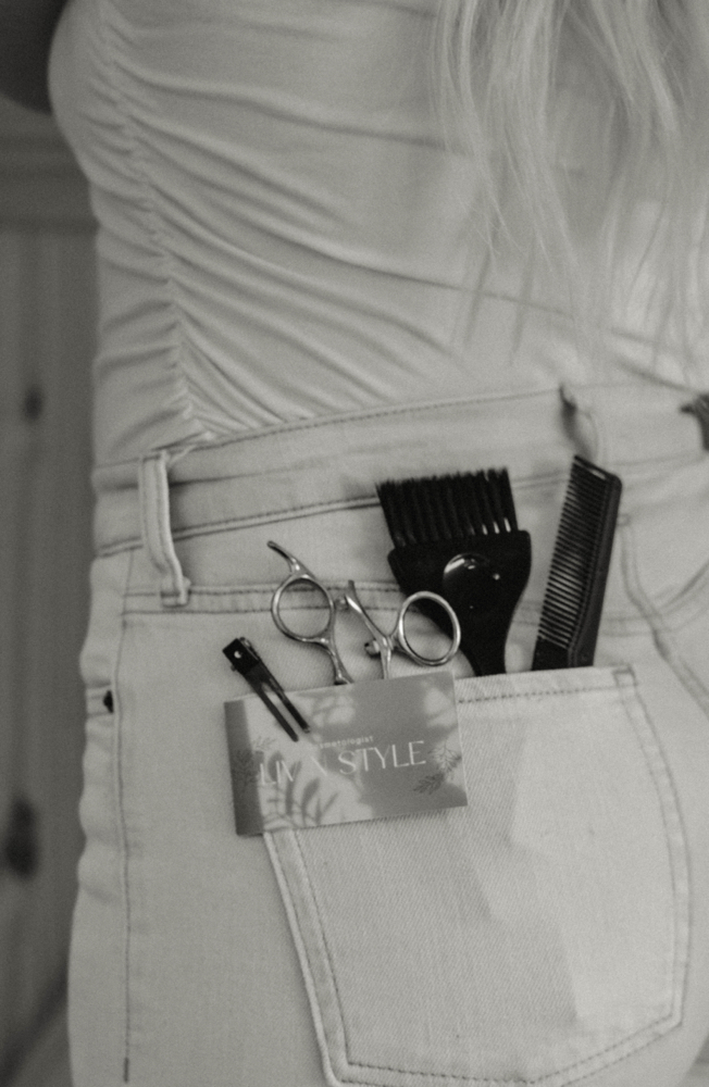 Root Retouch at Liv N Style in Holts Summit, MO