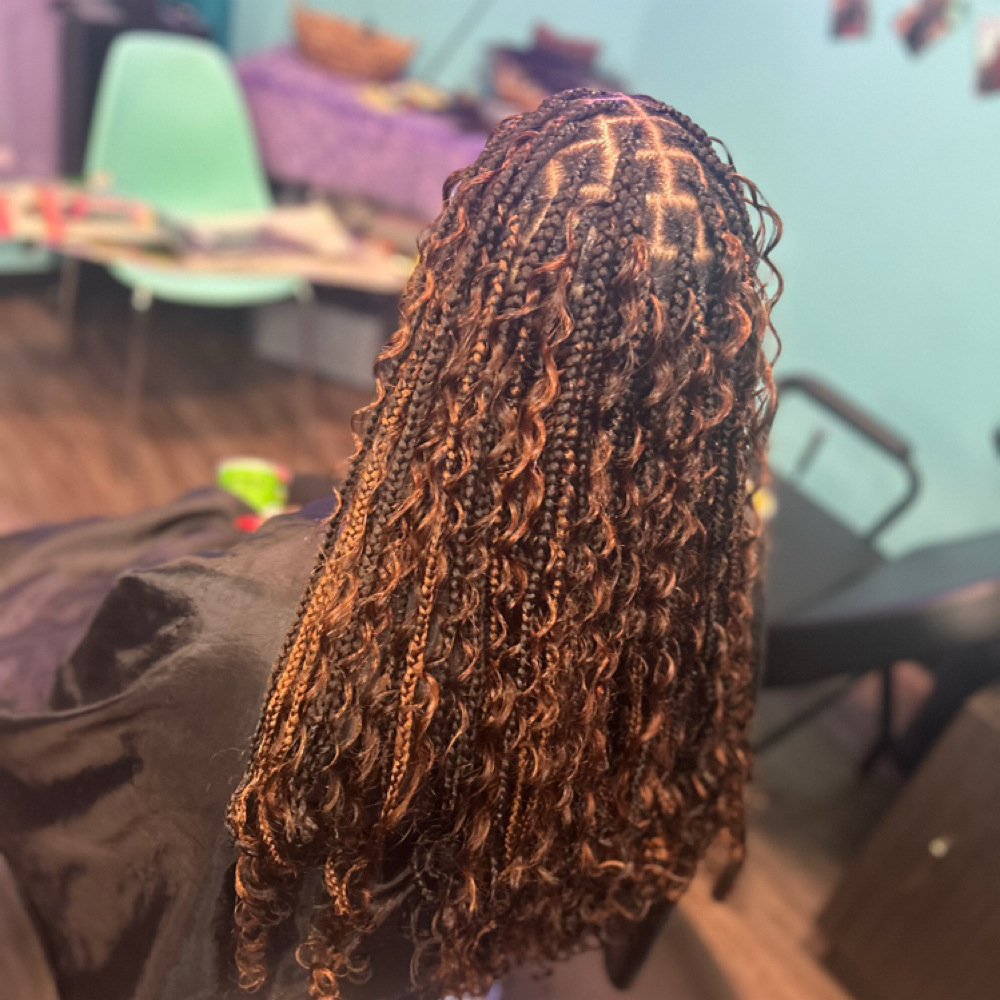 Boho Knotless Braids (Meduim Size) at Thahairtherapist in Houston, TX