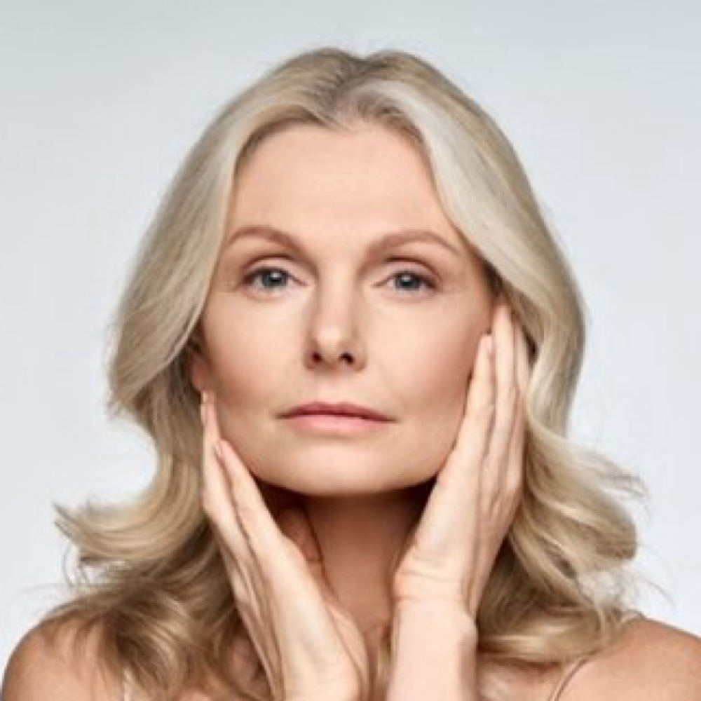 HYDRA ROYAL PEEL at La Vie Makeover Studio in Elmwood Park, NJ