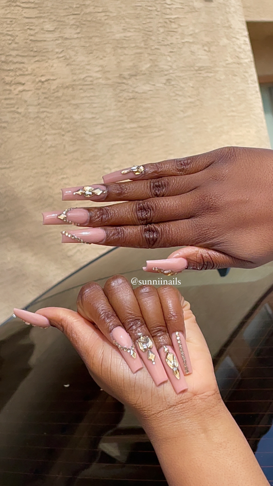 Fill-in | Long at Sunnii Nails in College Park, GA