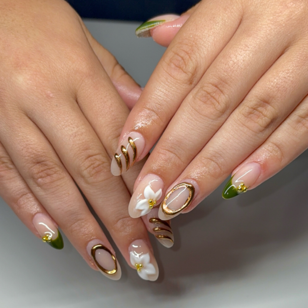 short acrylic full set at lyssacrylics in preston, CT